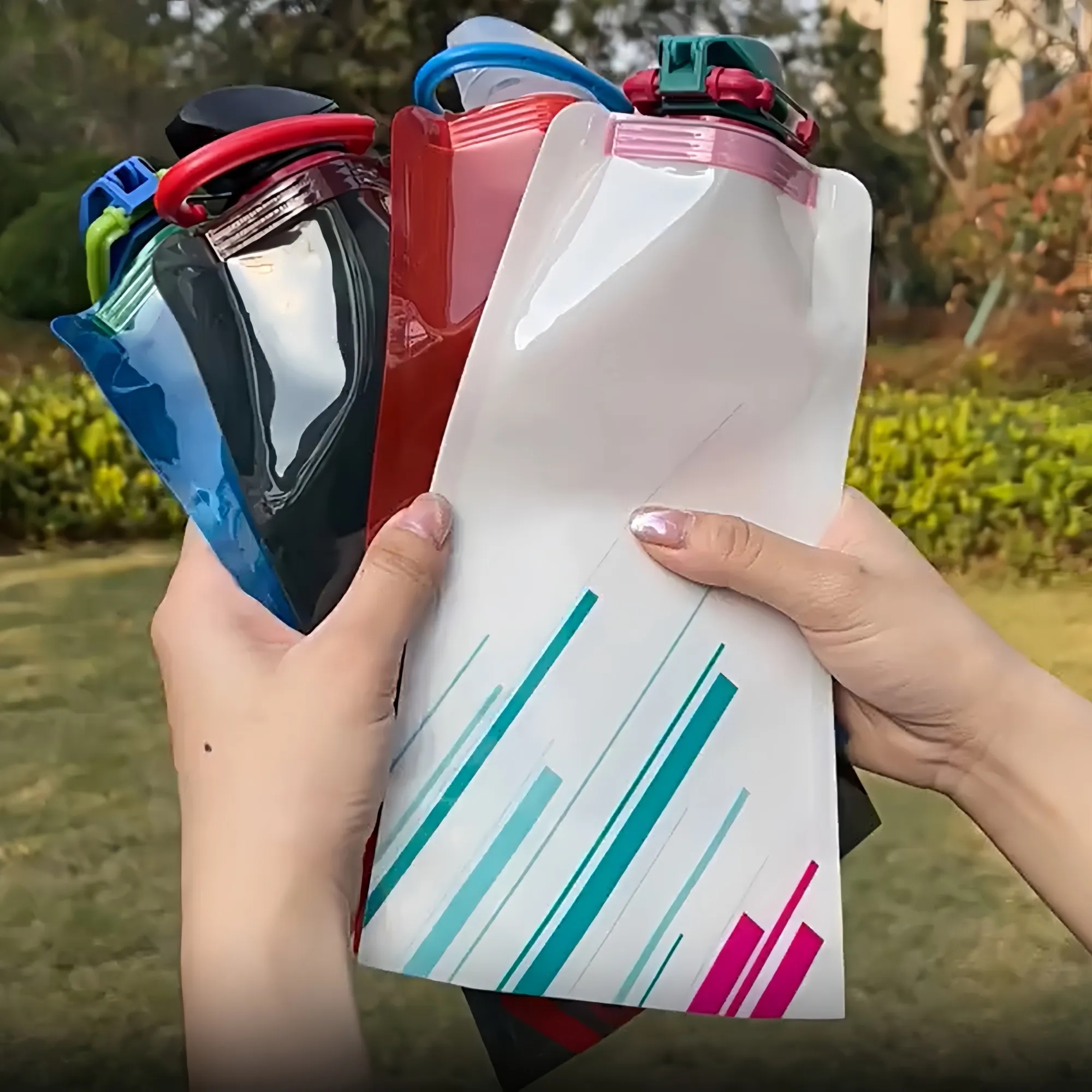 Outdoor Sports Water Bottle Plastic Foldable Bag 2