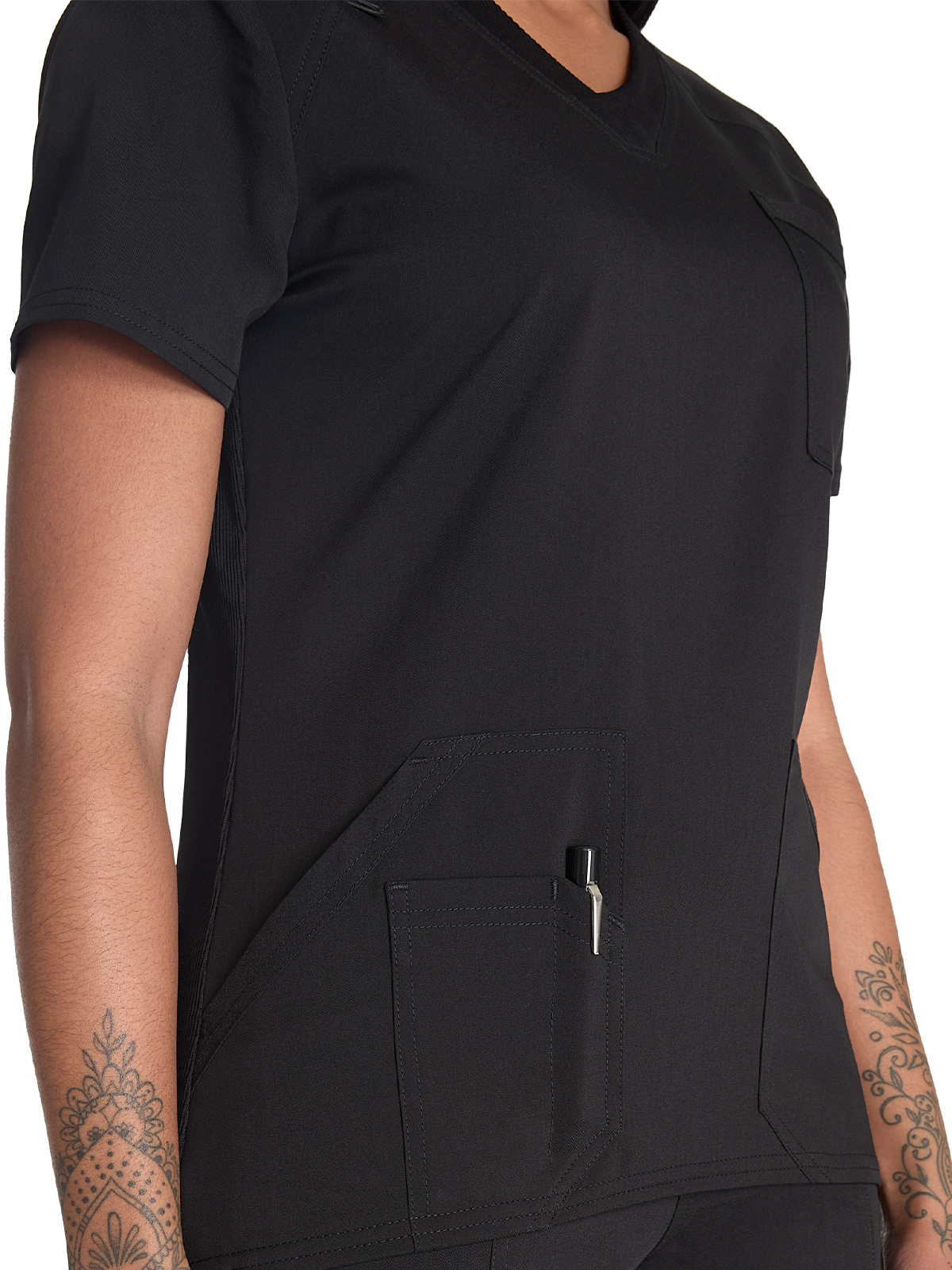 Balance Women's 4-Pocket V-Neck Top
