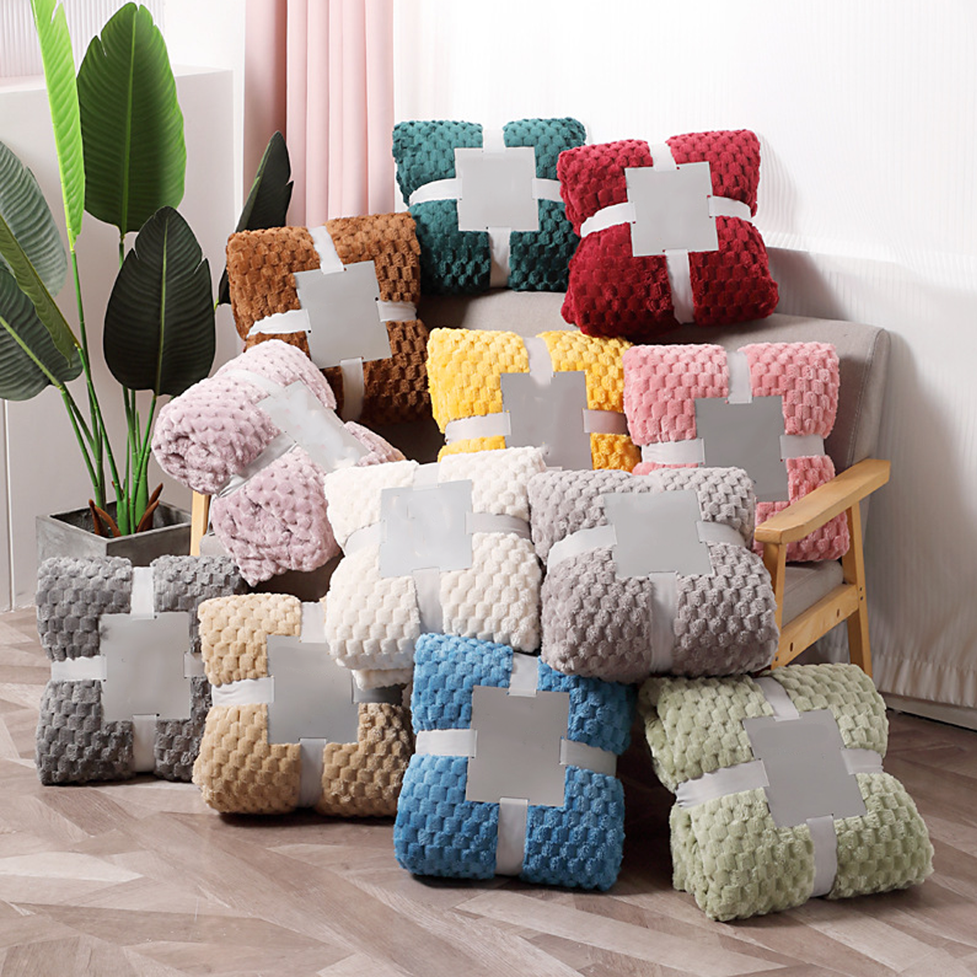 Solid Color Golden Beetle Velvet Multifunctional Blanket 4