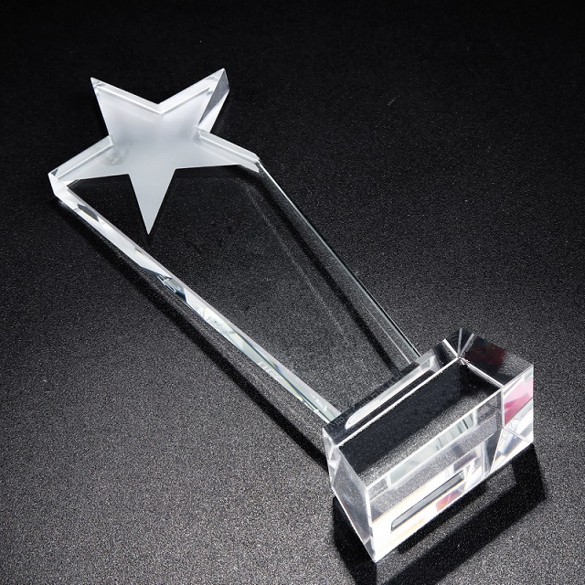 Crystal Trophy A19-124 3