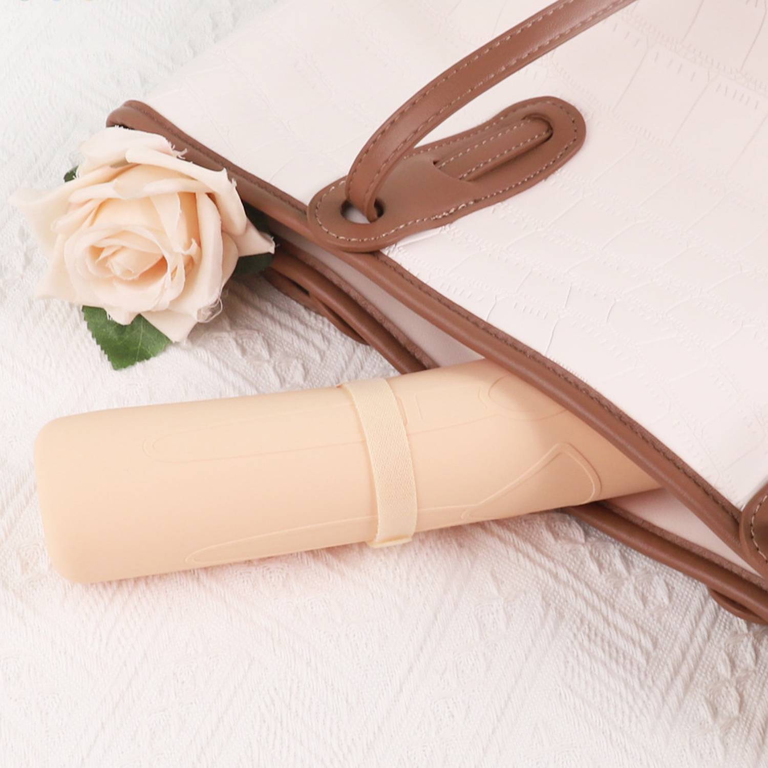 Portable Lipstick Eyeliner Brush Silicone Storage Bag 7