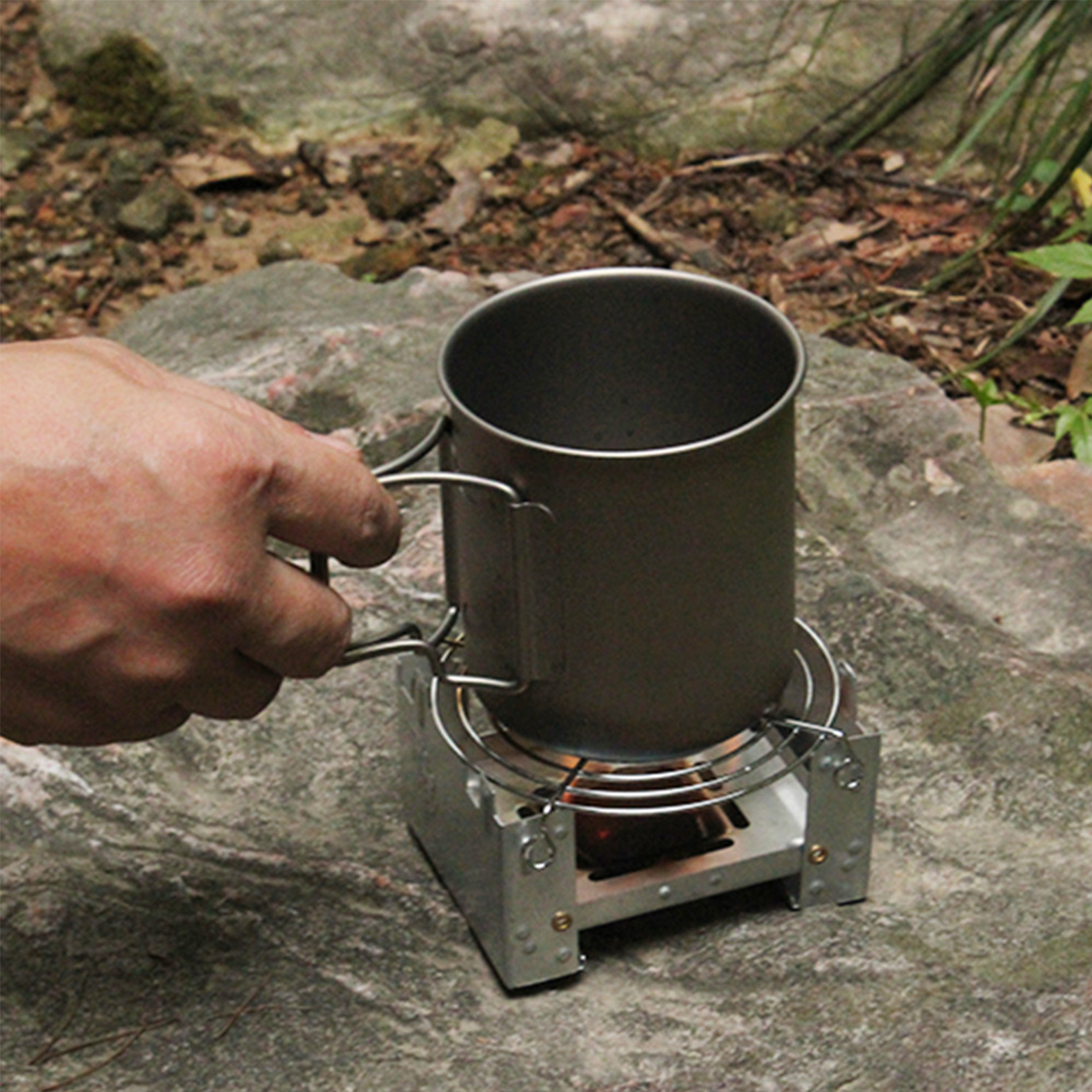 Camping portable solid alcohol stove 2