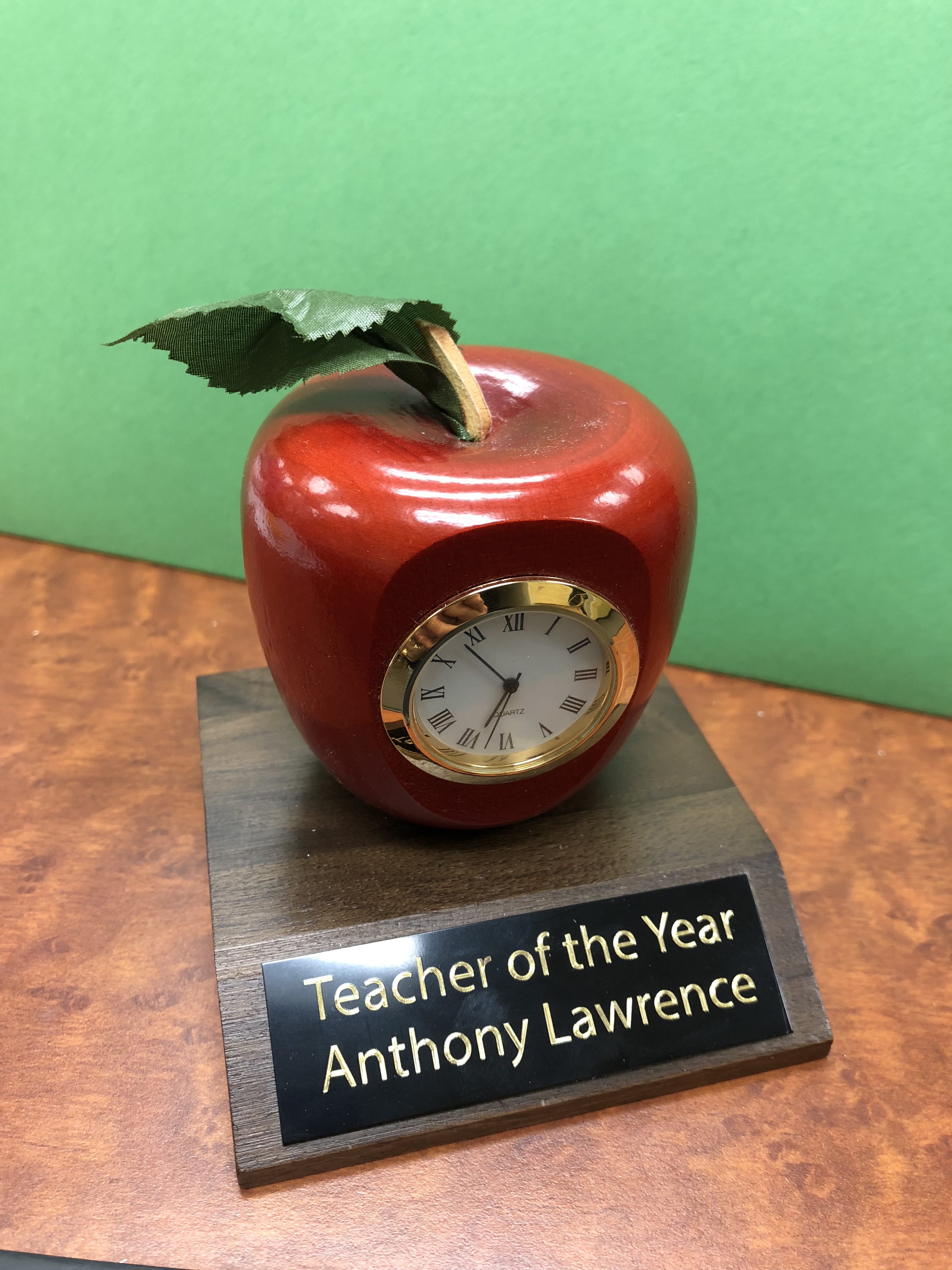 Apple Clock Trophy 2