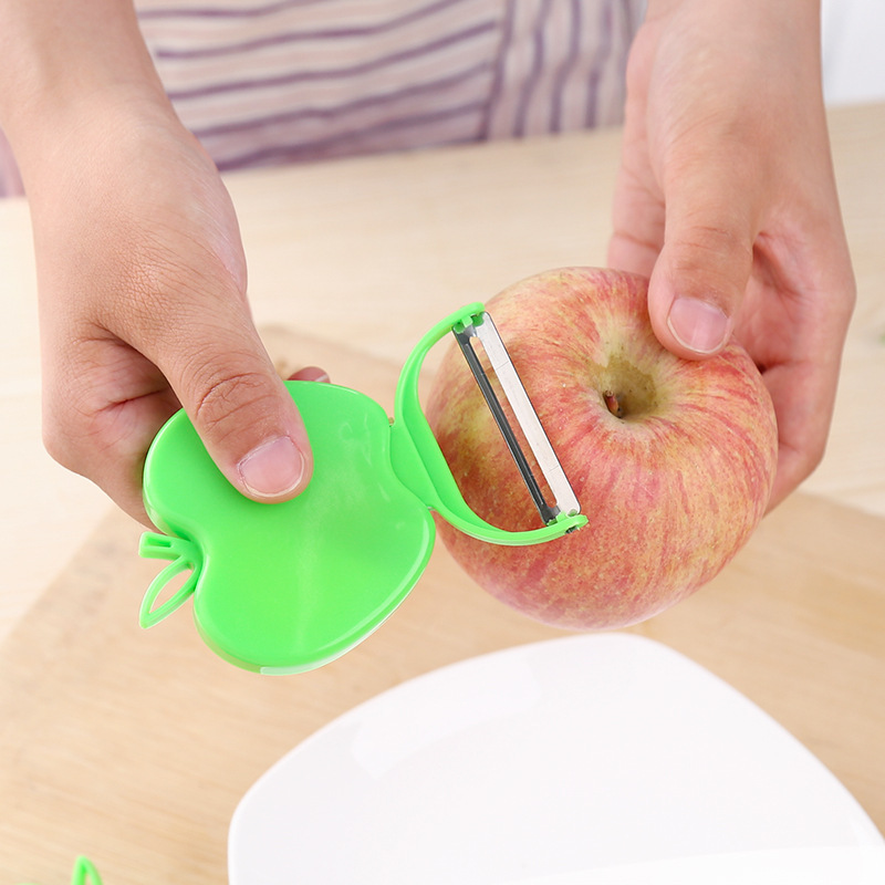 Apple Shape Foldable Peeler 3