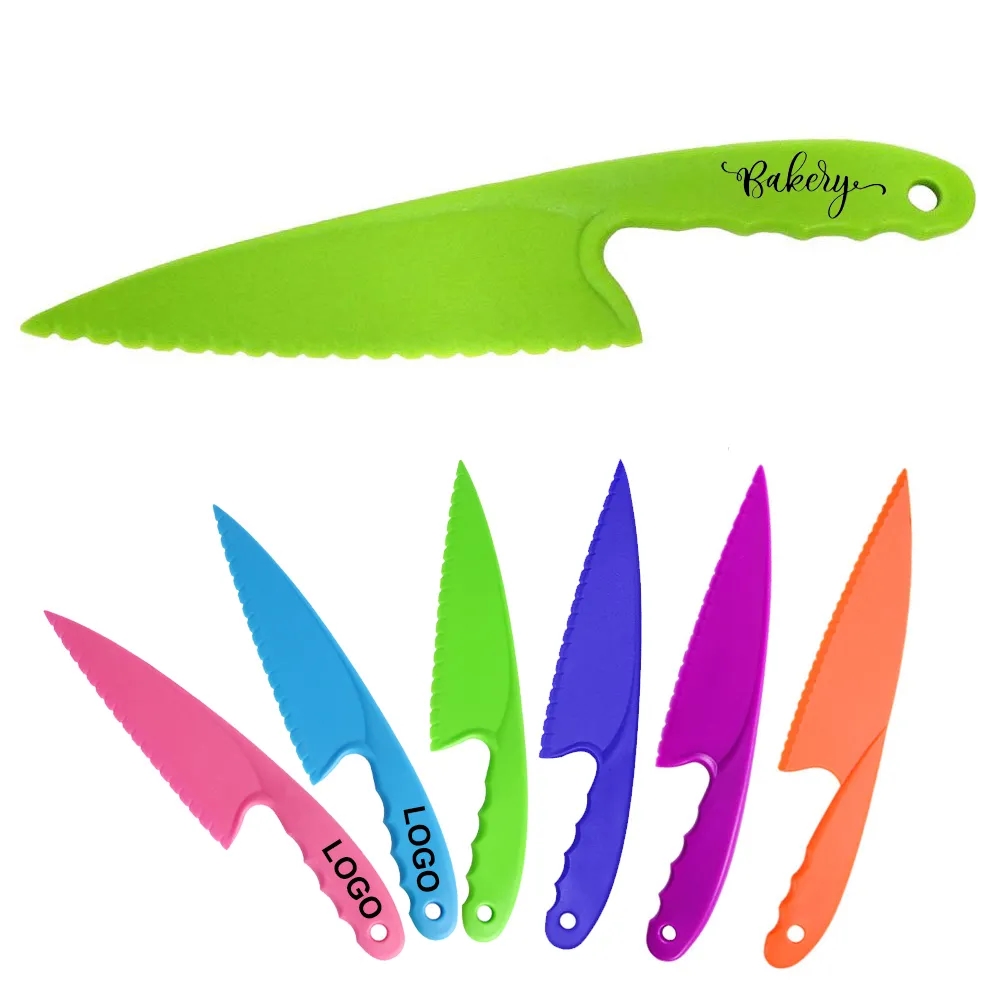 Plastic Serrated Knife 3