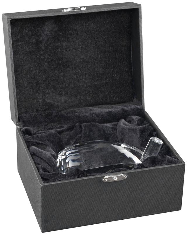 Small Commander Trophy 4