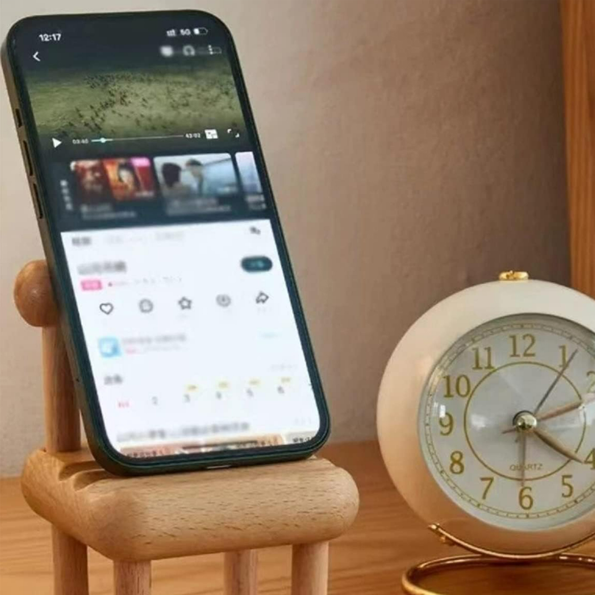 Mini Wooden Chair Phone Stand Desk Display Mobile Holeder 8