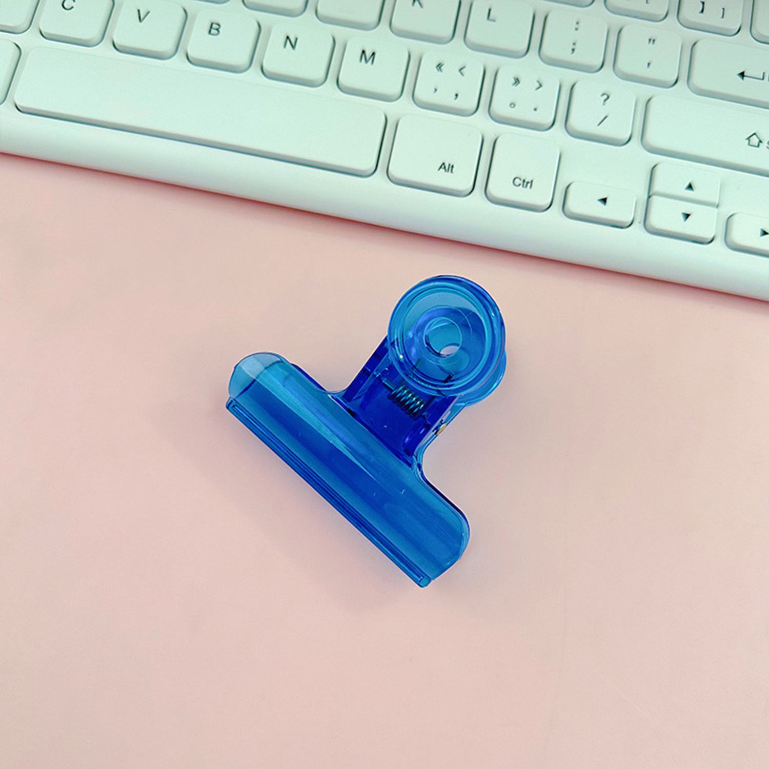 2.5" Color transparent Plastic Clip 4