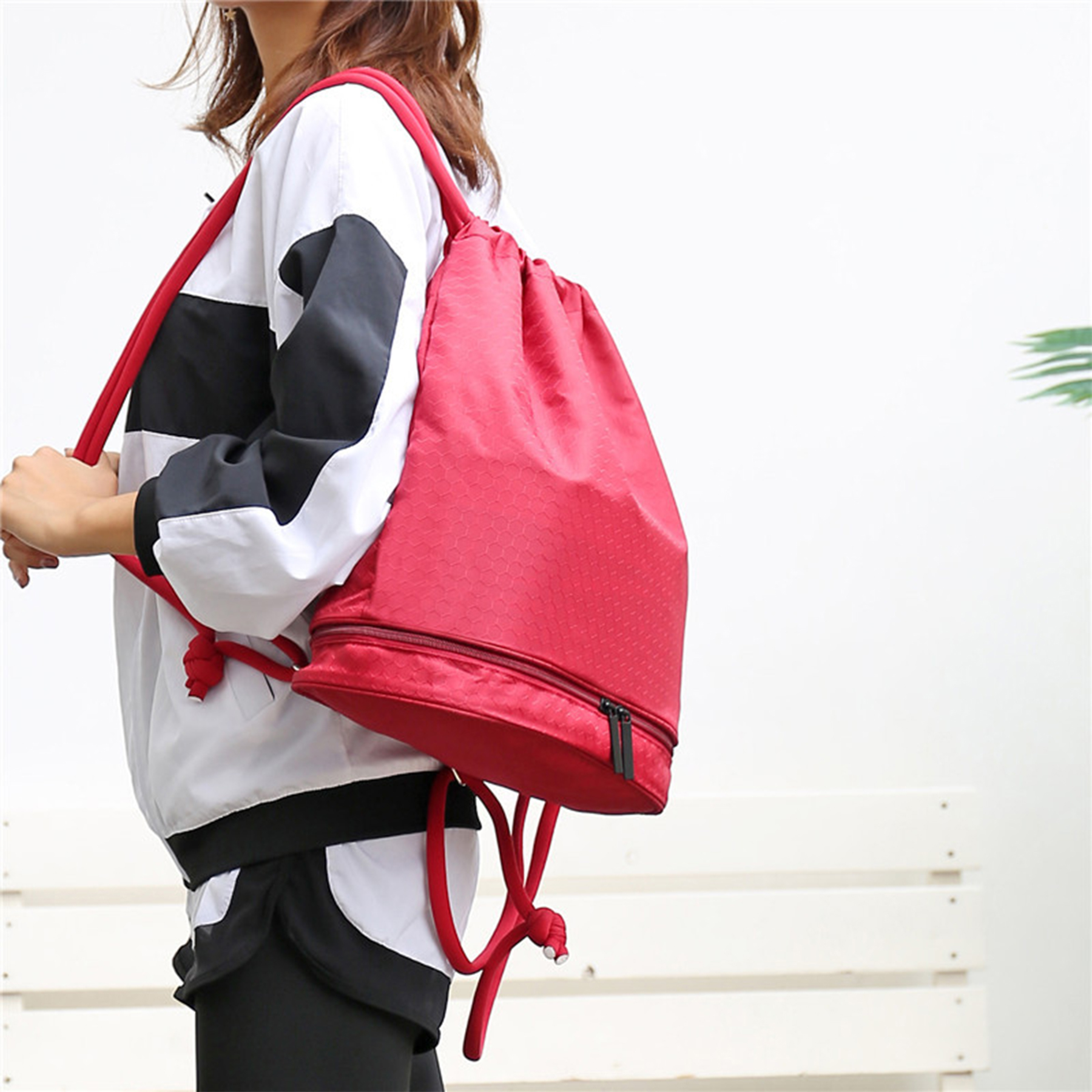 Polyester Dry Wet Separation Sports Drawstring Backpack 2