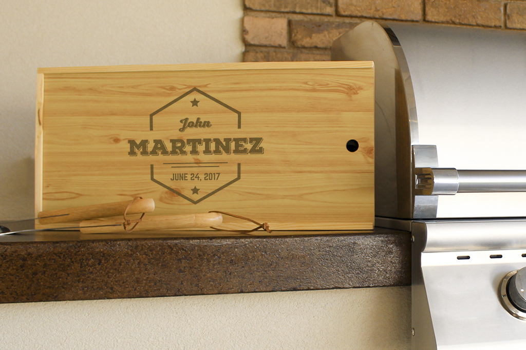 3-Piece BBQ Set in Wooden Pine Box 1