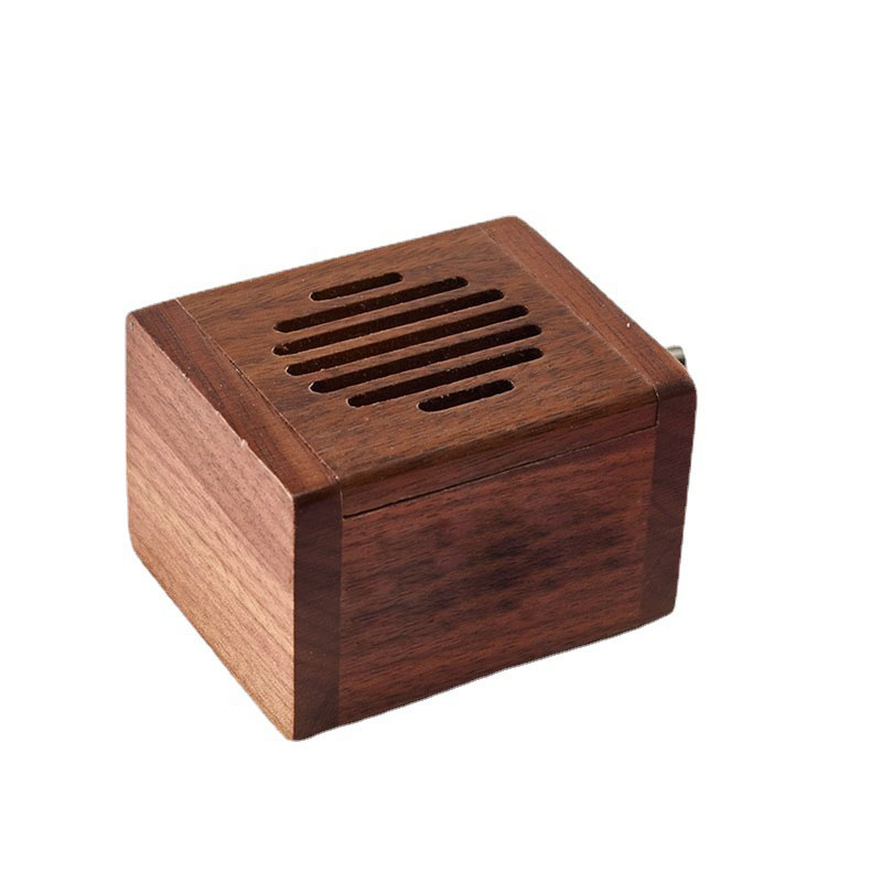 Classic Vintage Walnut Hand-cranked Music Box 3