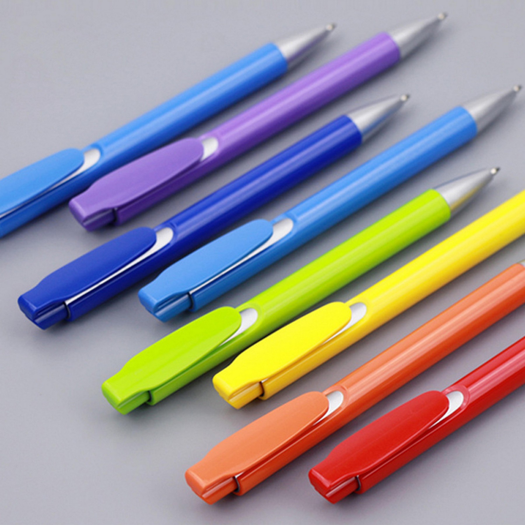 Colorful Retractable Click Ballpen 3