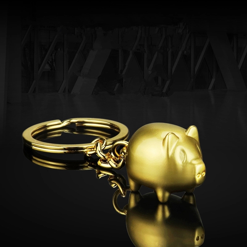 Lucky pig keychain 1