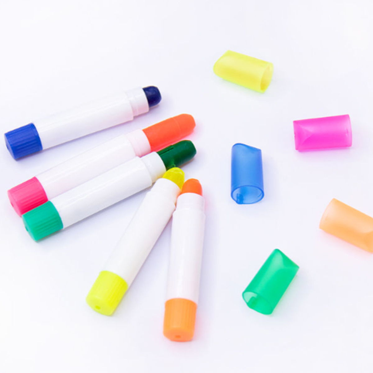 5 Piece Highlighter Marker Set in Clear Case 2