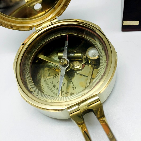 4" Brass Brunton Compass in Wood Case (Brass Anchor & Corners) 5