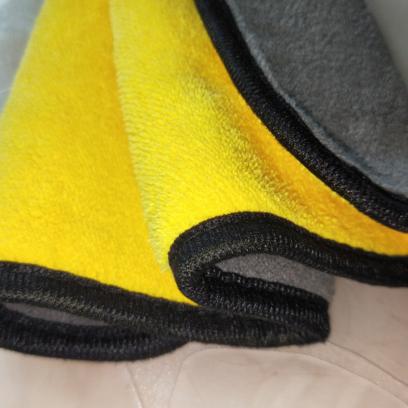 Microfiber Car Clean Cloths 2