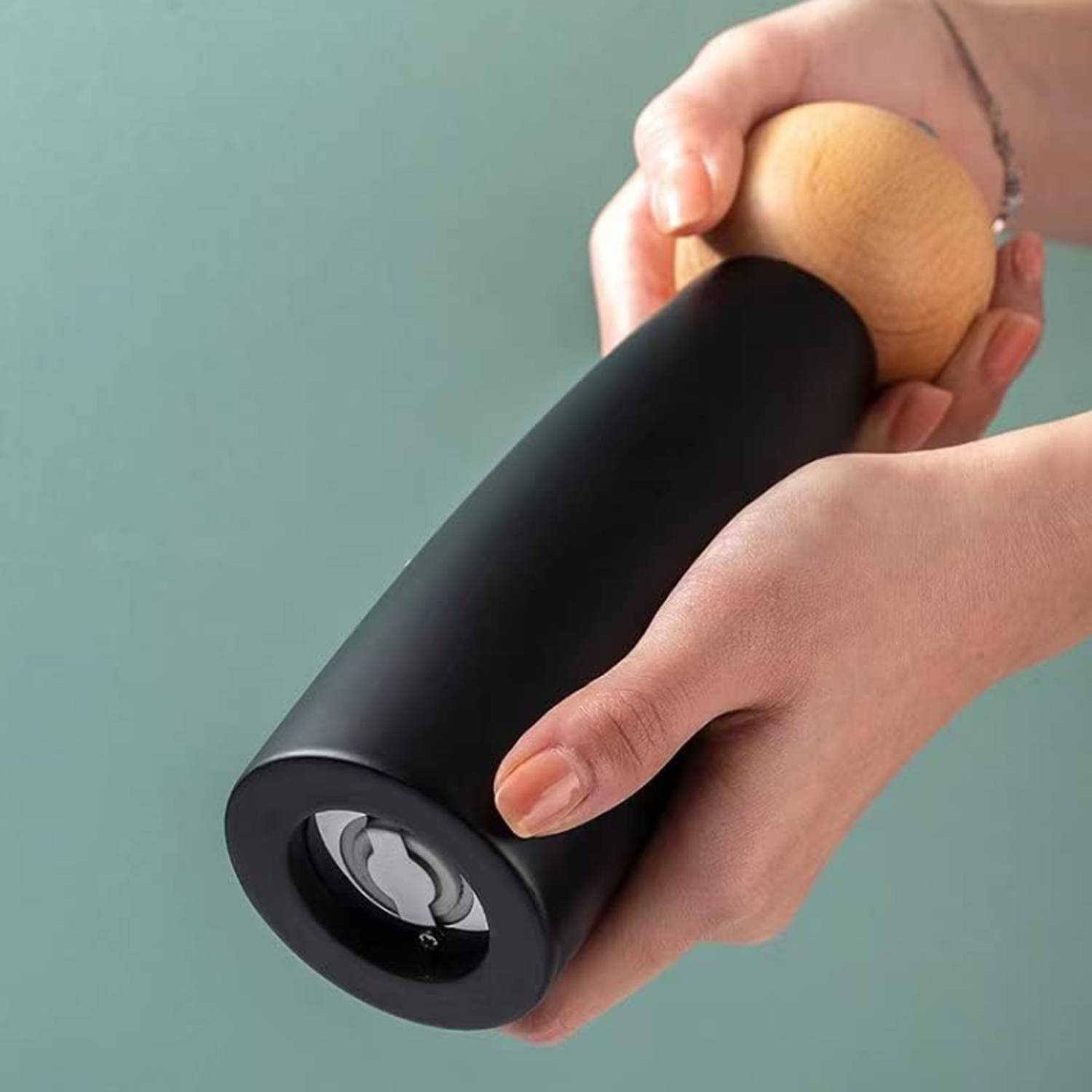 Manual Pepper Grinder 7