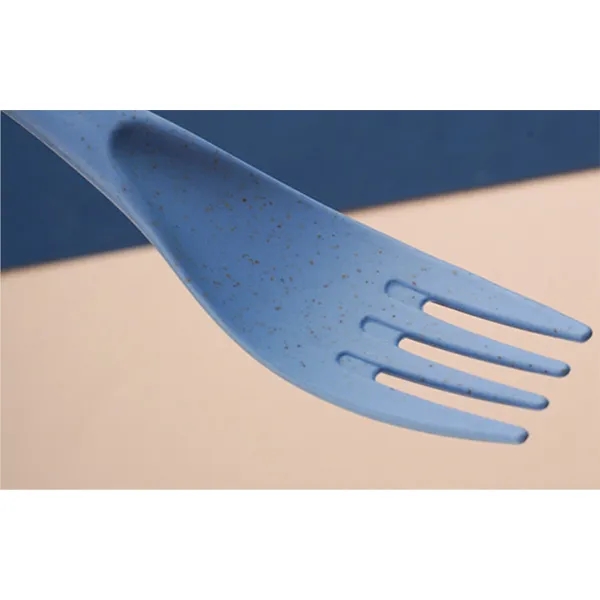 Eco-Friendly 3-in-1 Wheat Straw Utensil Set 10