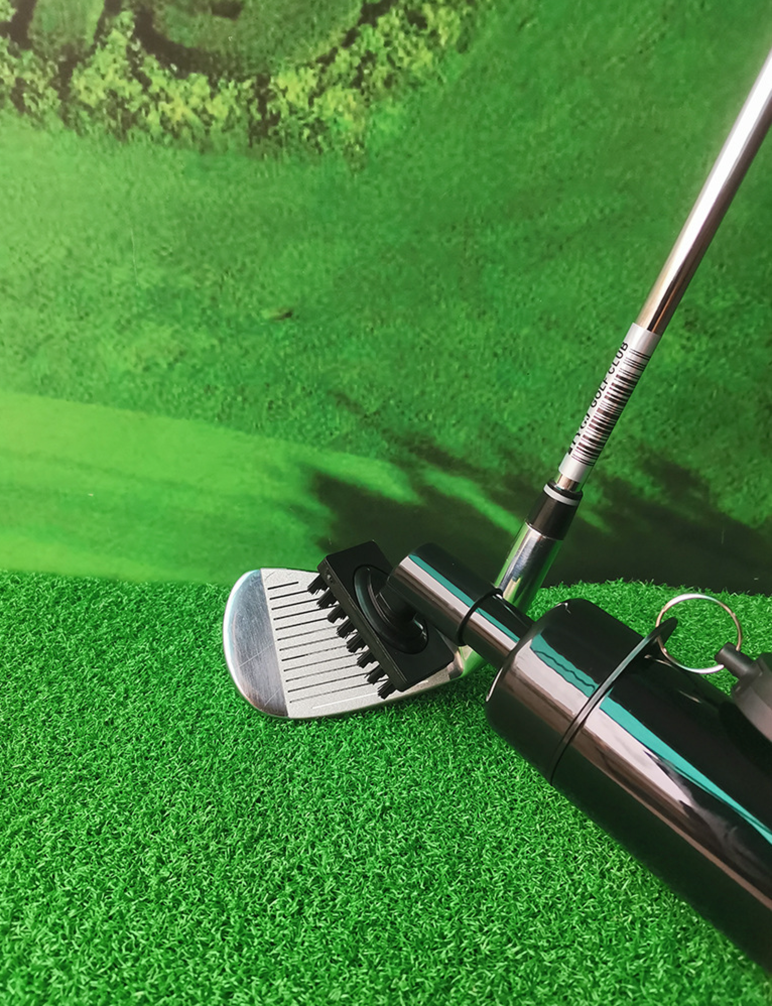 Golf Brush with Water Dispenser 4
