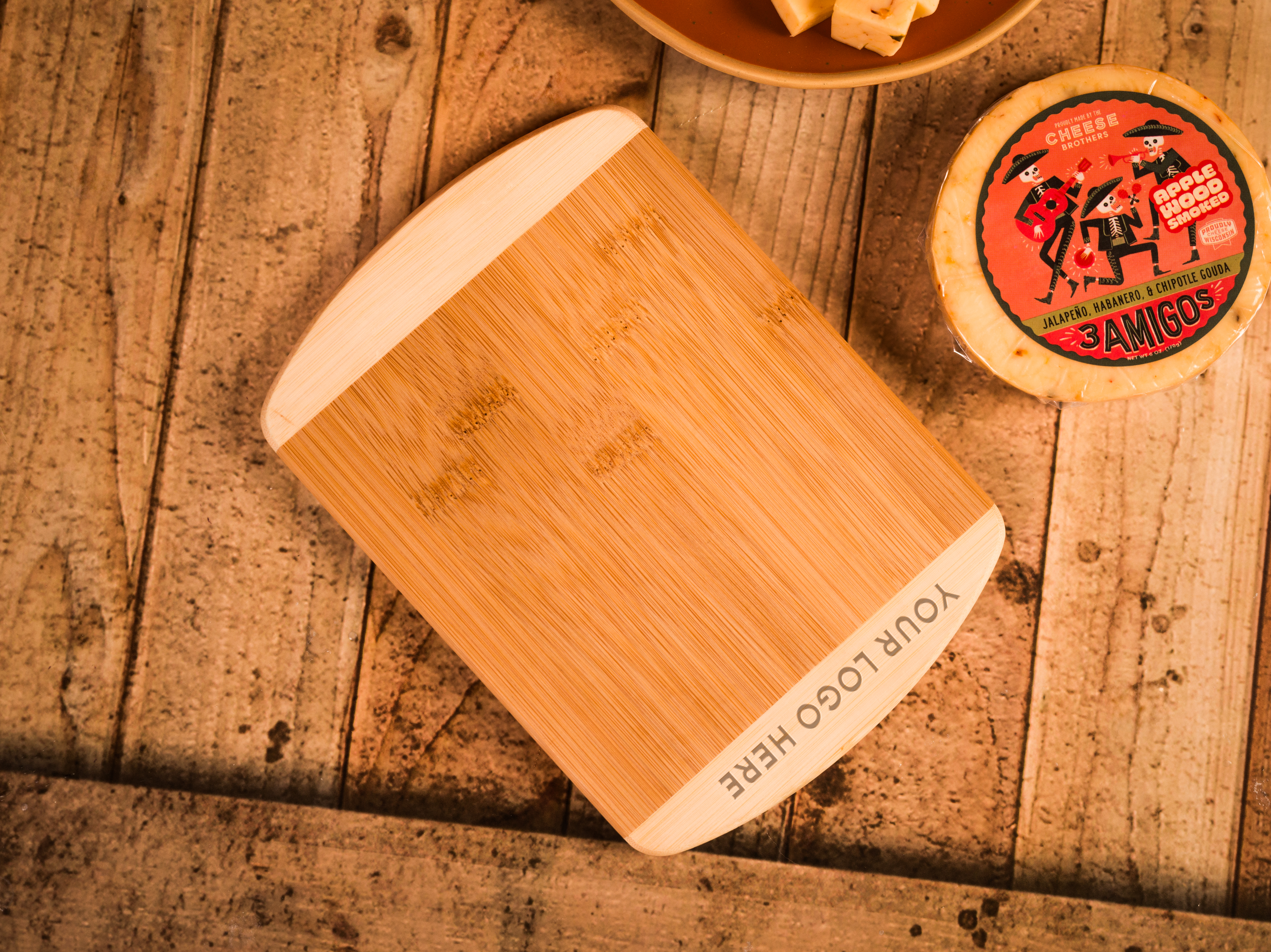 Cheese Bros. Wisconsin Sampler with Cutting Board 4