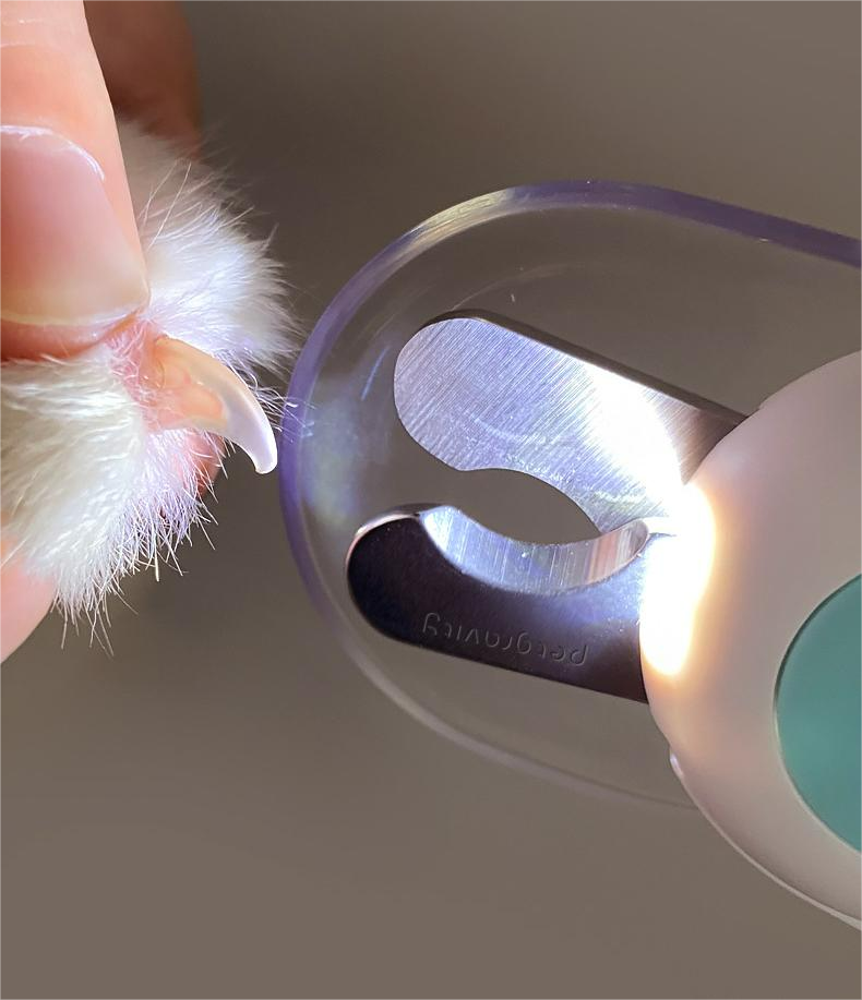 LED Light Pet Nail Clippers 3
