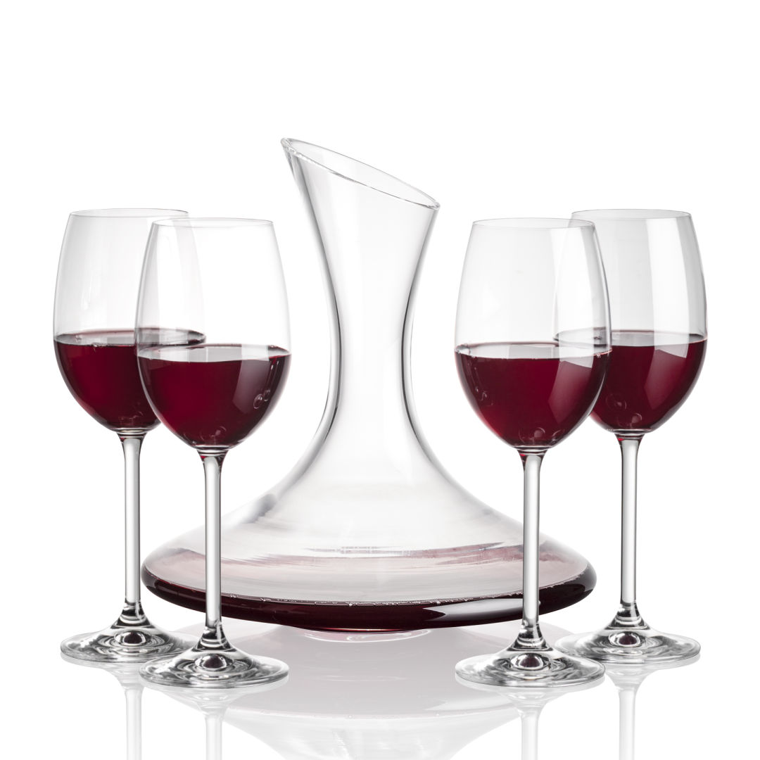 Madagascar Carafe & Woodbridge Wine 3