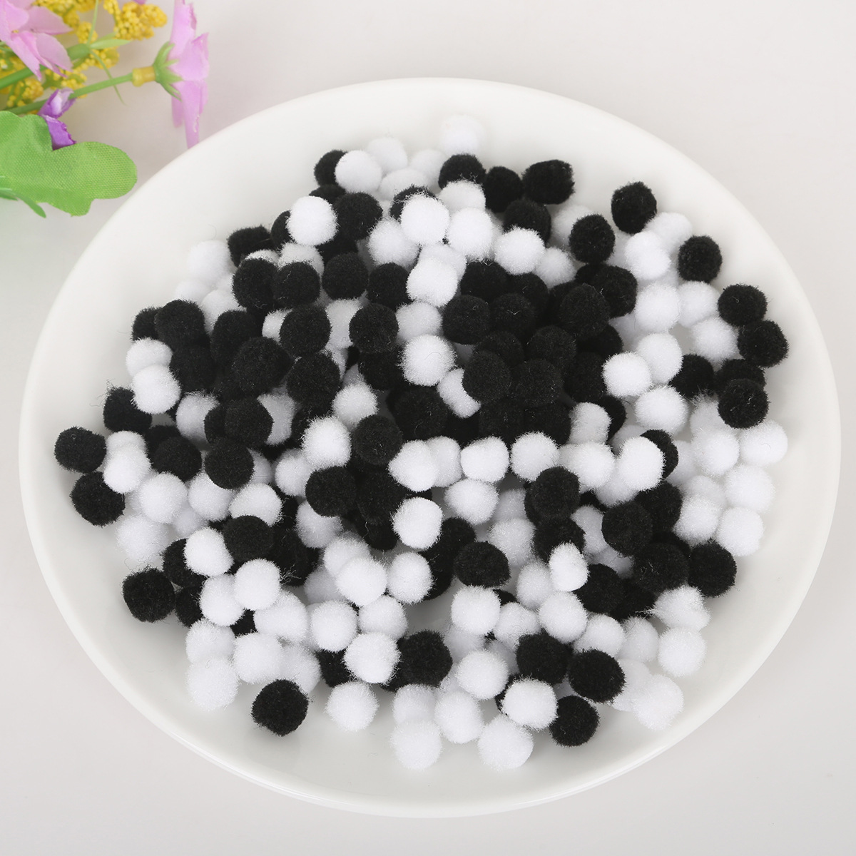 Soft and Fluffy Craft Pom Pom Balls ( 500 pieces ) 40