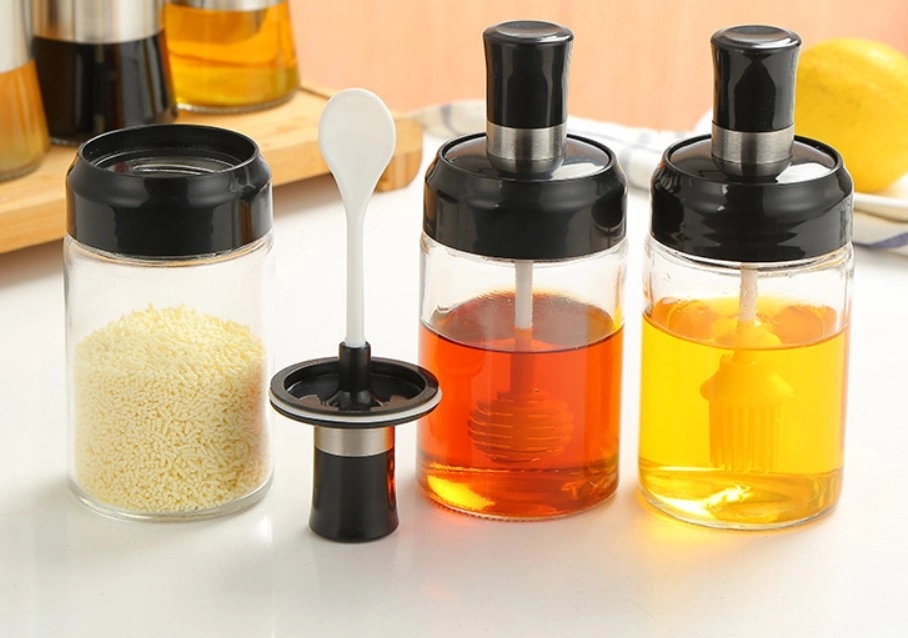 Seasoning Bottle with Spoon 2