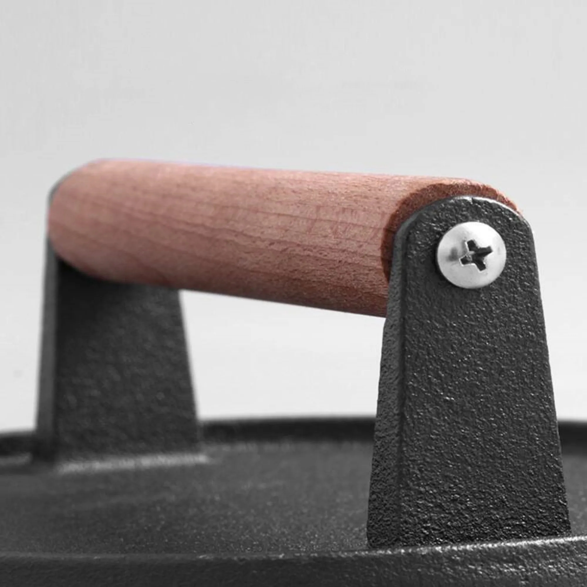 Round Cast Iron Steak Press 4