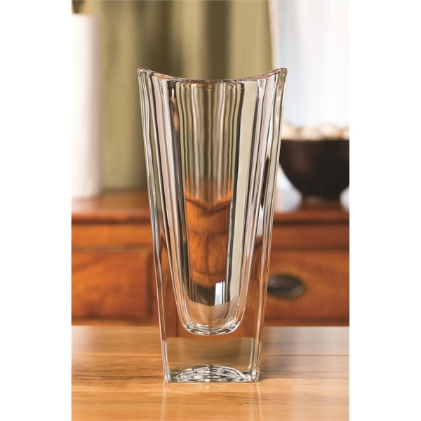 Reflection Vase 3