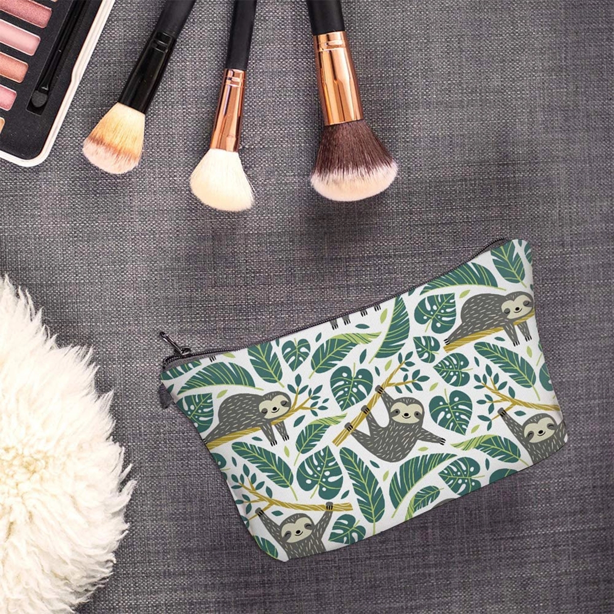 Adorable Roomy Travel Cosmetic Makeup Bags 3
