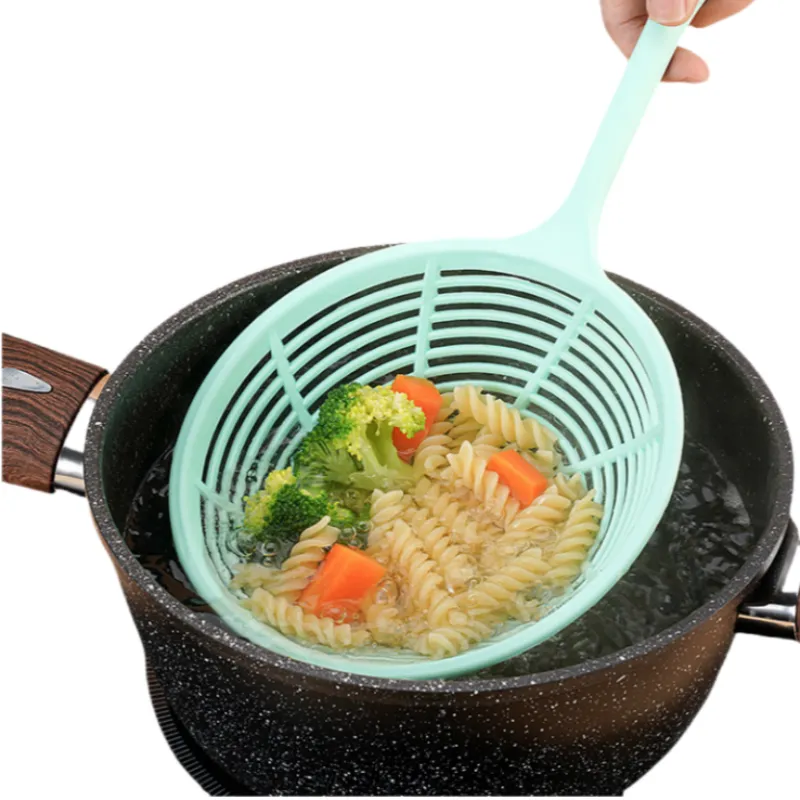 Kitchen Colander with Handle 2