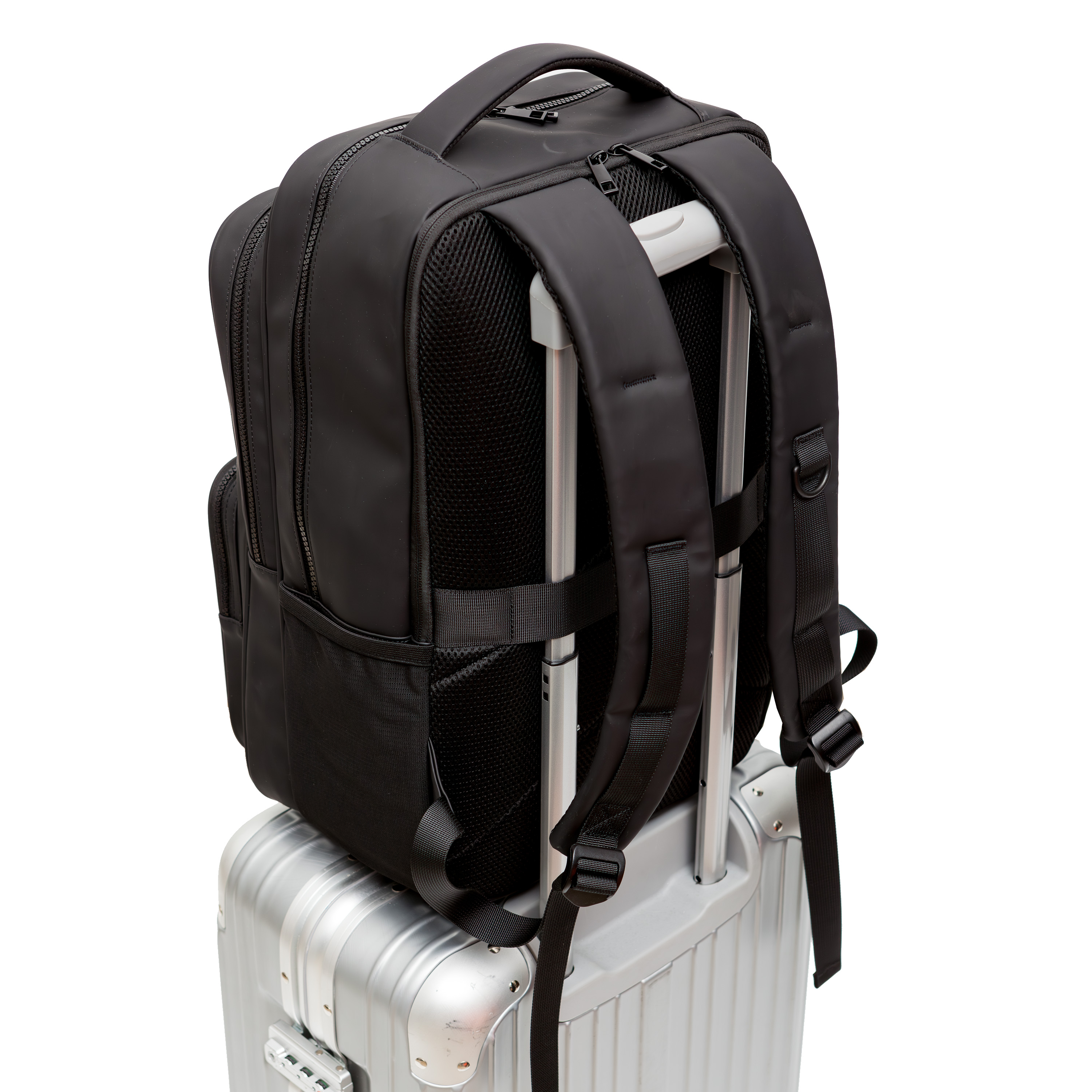 Roam 17" laptop backpack call of the wild 27