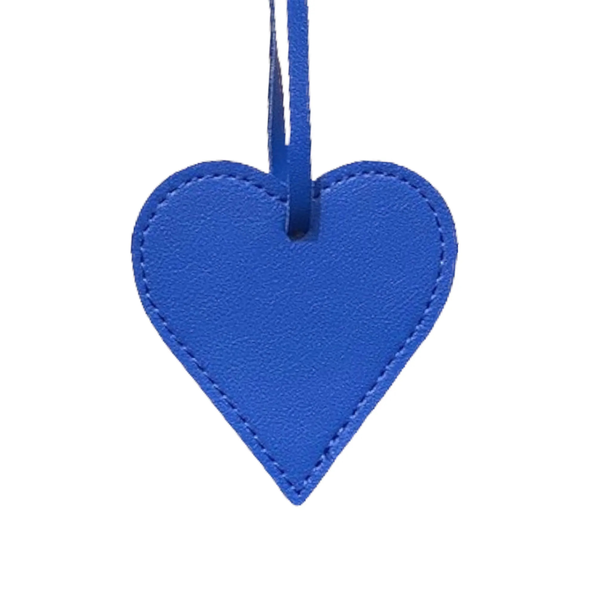 PU Leather Heart Keychain Lightweight Compact Build 3