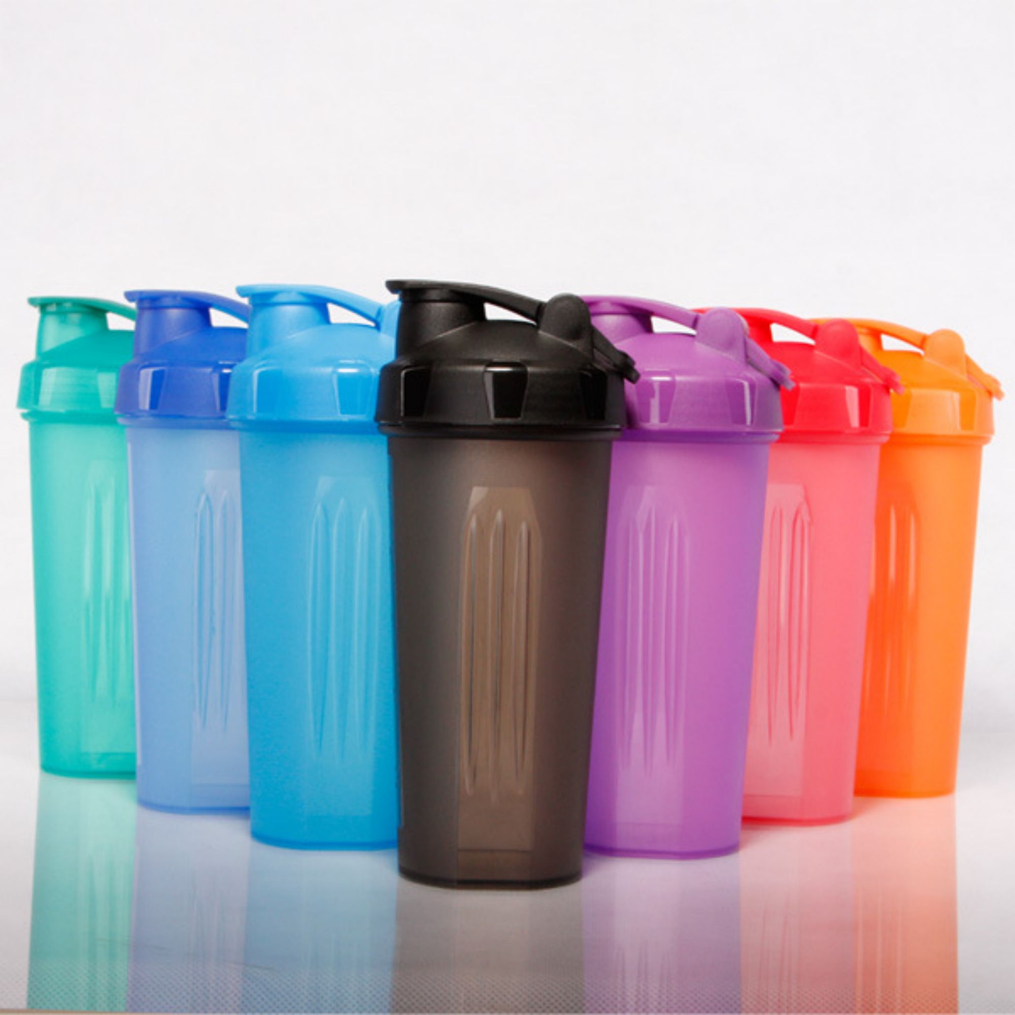 20 oz Protein Powder Shaking Cup 2