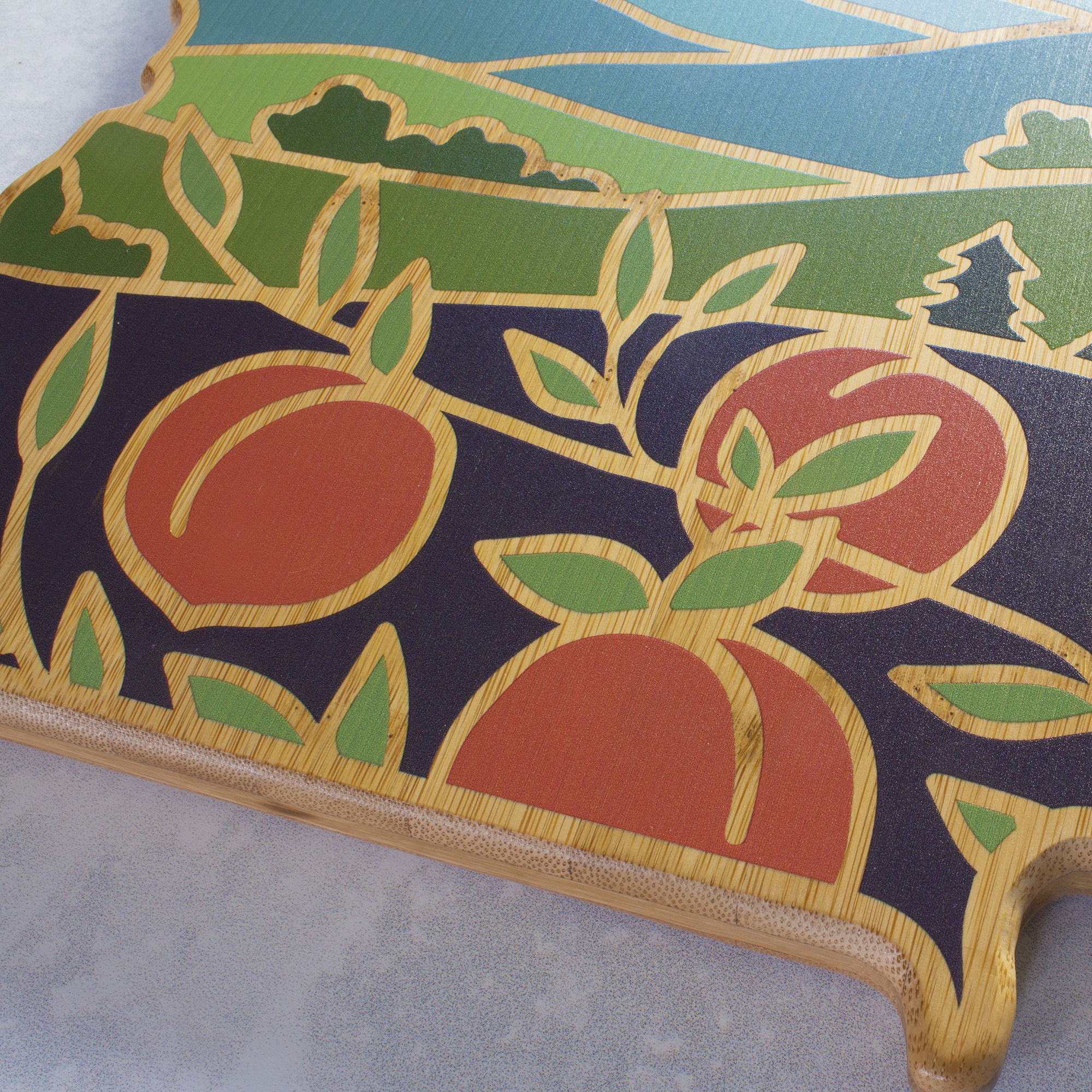 Georgia State Shaped Serving and Cutting Board with Artwork by Summer Stokes 6