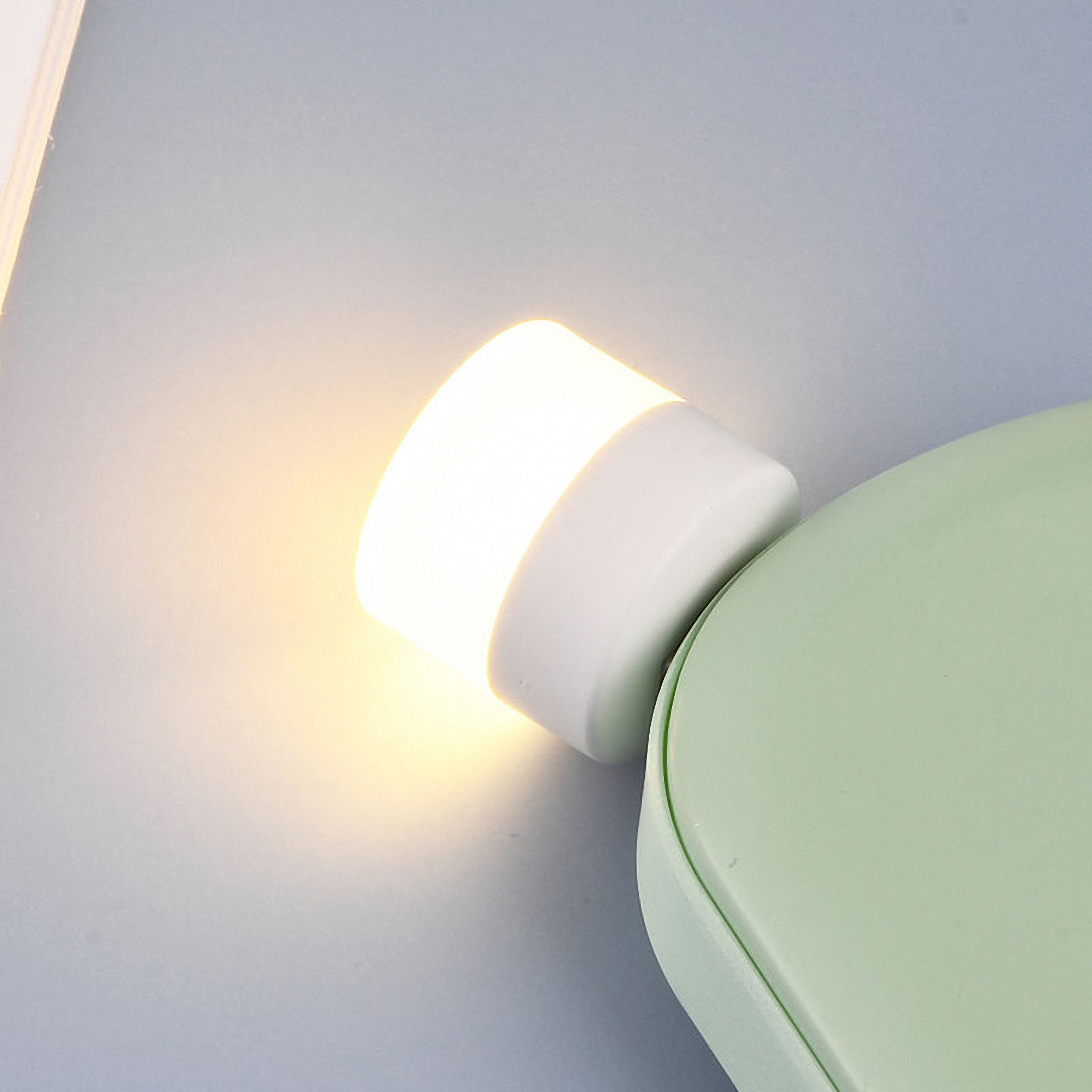 Portable Mini USB LED Book Light 2