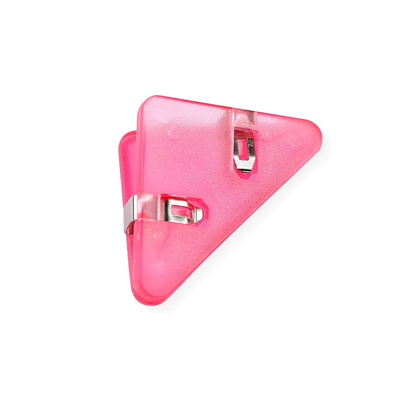 Multifunctional Triangle Corner Clip 1