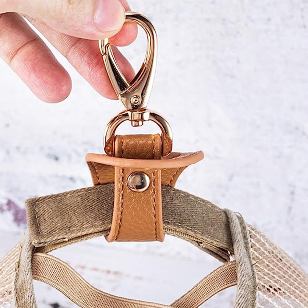 Hat Clip for Travel on Bag 2