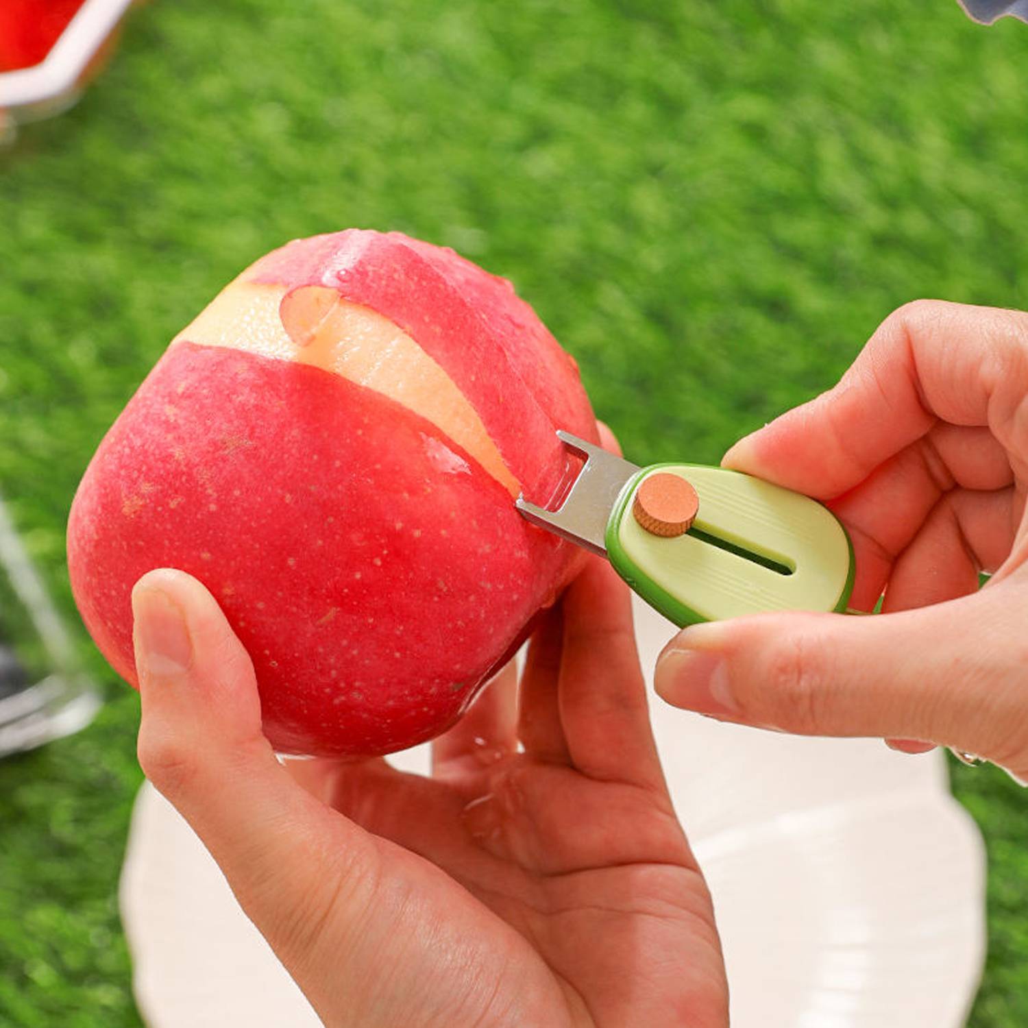 Portable Mini Retractable Stainless Steel Fruit Peeler 5