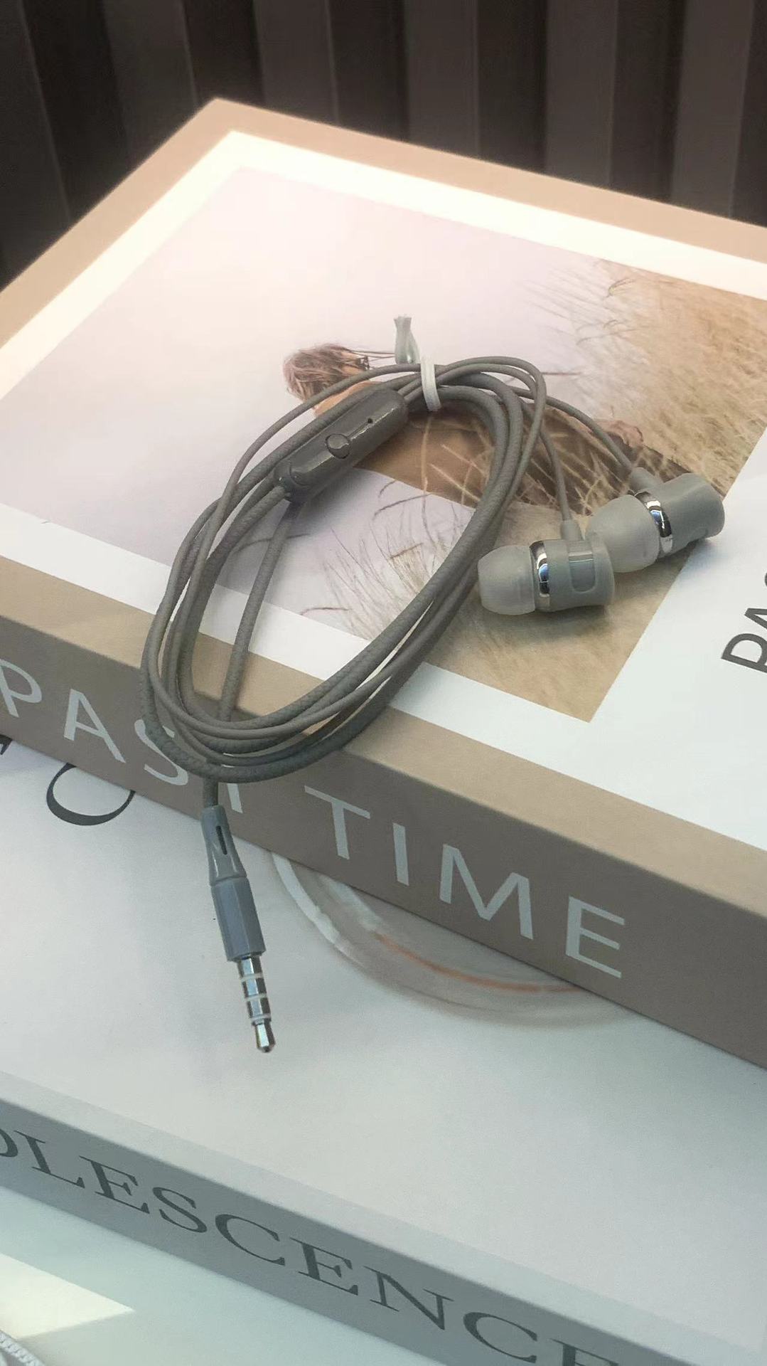 Ear Buds 8
