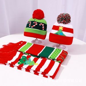 Light up Christmas Hat Beanie Winter Knitted Scarf Set 2