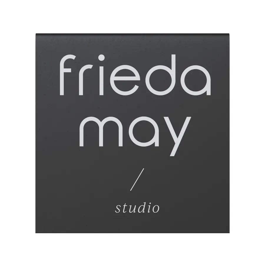 Sticky Notes and Flags in Pocket Case 9