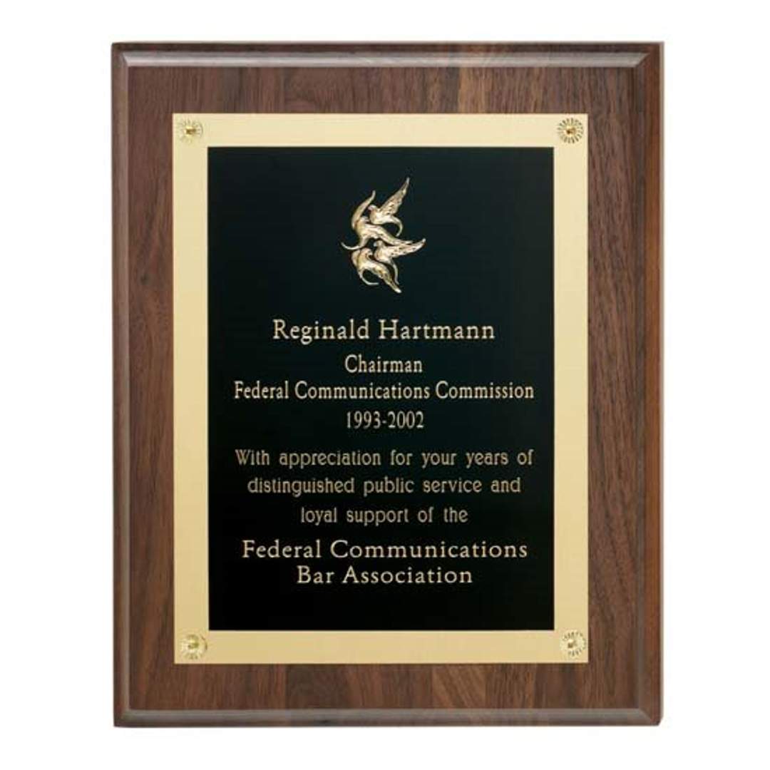 Walnut Plaque w/Gold Edge Plate