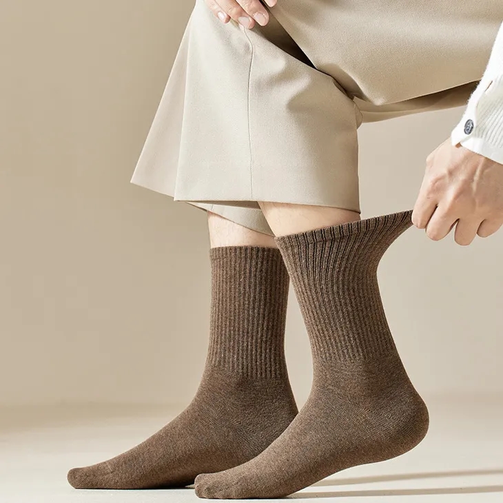 Man's Super Soft Cotton Crew Socks 1