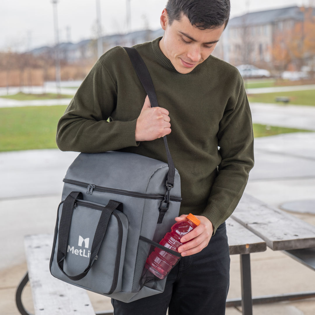 Valdivian All-in-One Picnic Bag 8