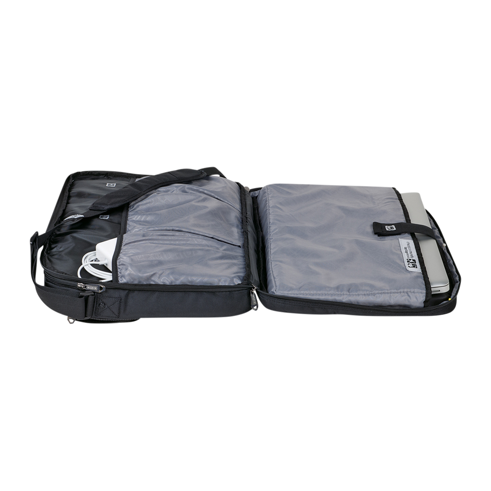 OGIO Voyager Messenger 3