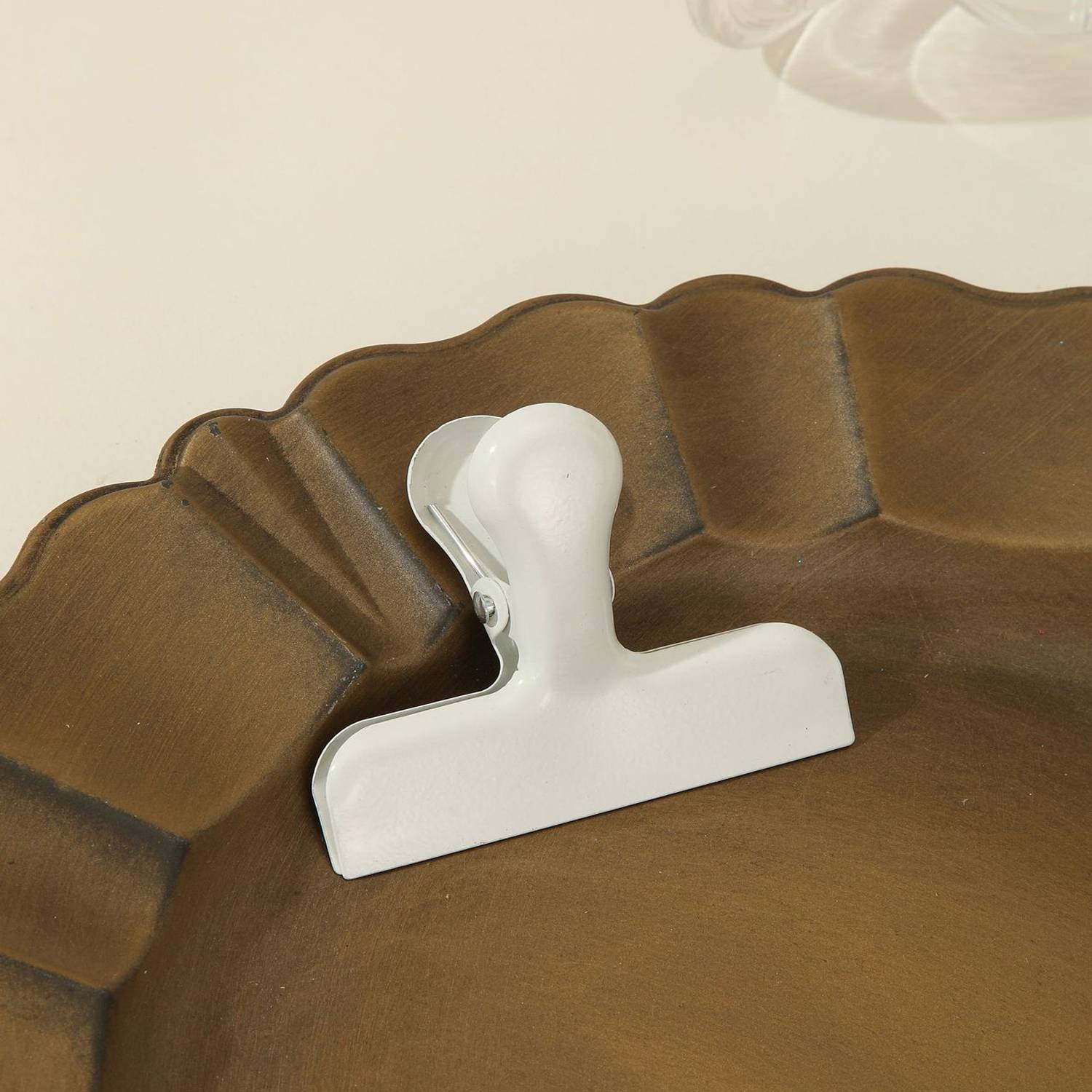 Stainless Steel Spray Painted Food Sealing Clip 1