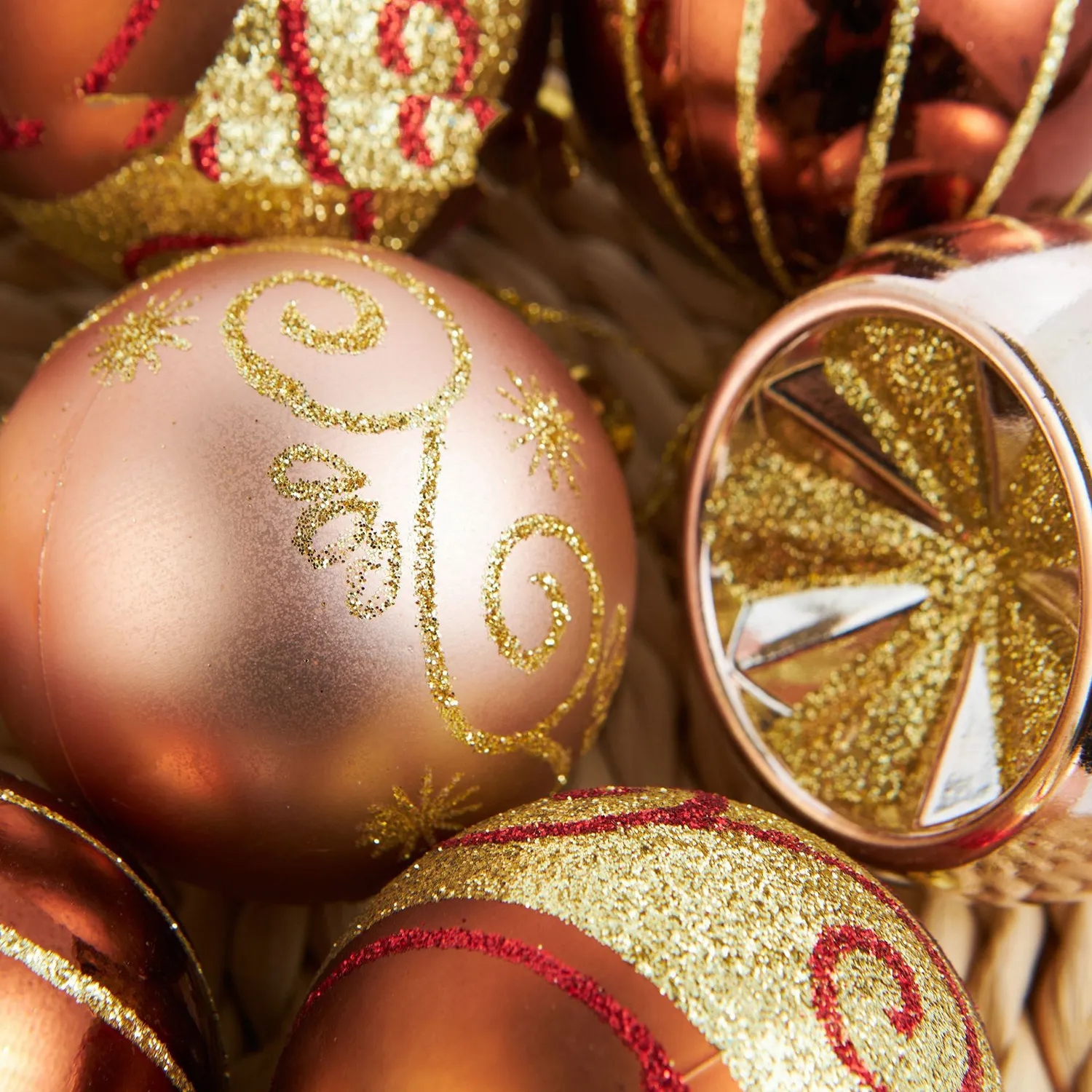 Christmas Ball Pendant 2