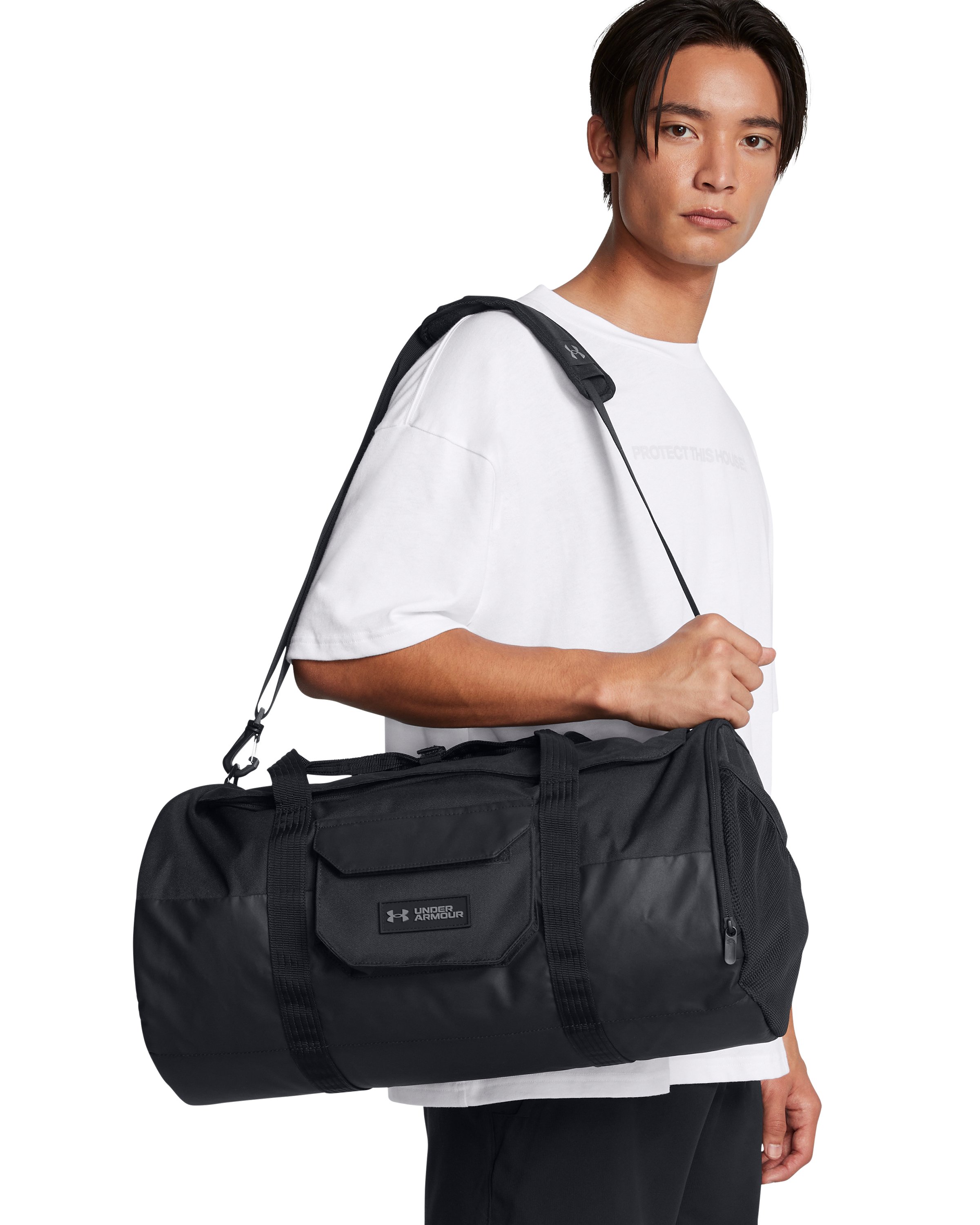 UA Triumph Barrel Duffle 2